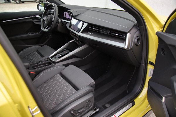 Audi A3 Sportback 40 TFSI e PHEV S Edition S-line 204pk S-Tronic|Virtual Cockpit|Kuipstoelen elektrisch|LED Matrix|Camera|Black|18