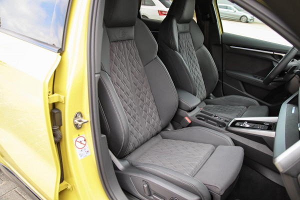 Audi A3 Sportback 40 TFSI e PHEV S Edition S-line 204pk S-Tronic|Virtual Cockpit|Kuipstoelen elektrisch|LED Matrix|Camera|Black|18