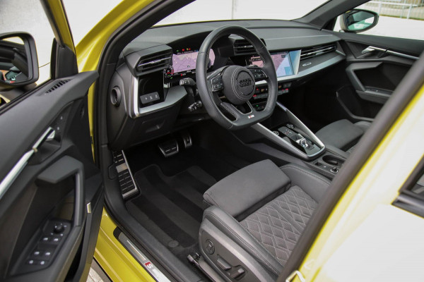 Audi A3 Sportback 40 TFSI e PHEV S Edition S-line 204pk S-Tronic|Virtual Cockpit|Kuipstoelen elektrisch|LED Matrix|Camera|Black|18