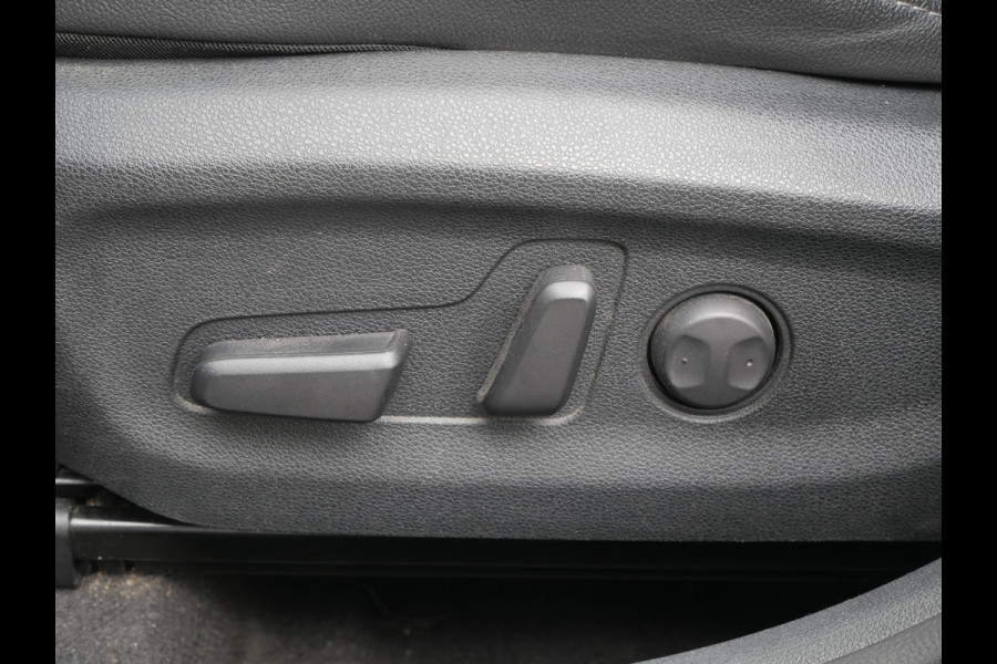 Kia Niro 1.6 GDi Hybrid ExecutiveLine | Trekhaak | Schuif/kantel Dak | Navi | Clima | Cruise |