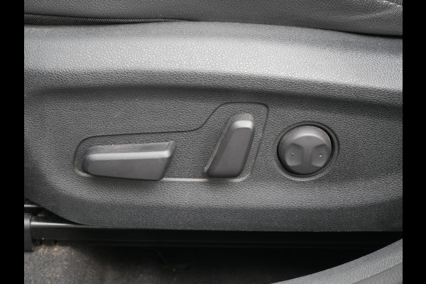 Kia Niro 1.6 GDi Hybrid ExecutiveLine | Trekhaak | Schuif/kantel Dak | Navi | Clima | Cruise |