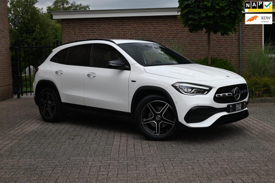 Mercedes-Benz GLA 250 e Business Solution AMG Limited Adaptive Keyless Camera Sfeerverlichting 19''