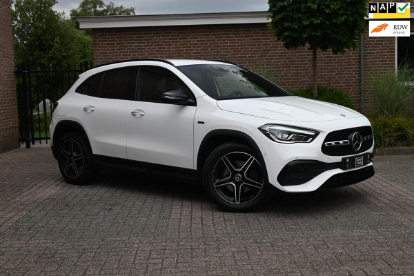 Mercedes-Benz GLA 250 e Business Solution AMG Limited Adaptive Keyless Camera Sfeerverlichting 19''