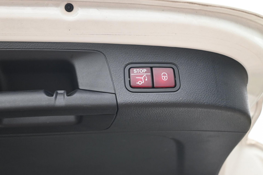 Mercedes-Benz GLA 250 e Business Solution AMG Limited Adaptive Keyless Camera Sfeerverlichting 19''