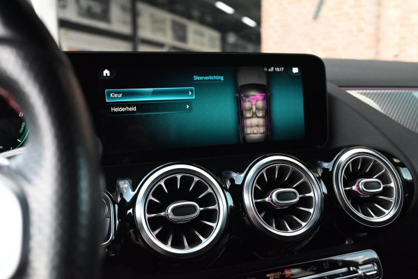 Mercedes-Benz GLA 250 e Business Solution AMG Limited Adaptive Keyless Camera Sfeerverlichting 19''