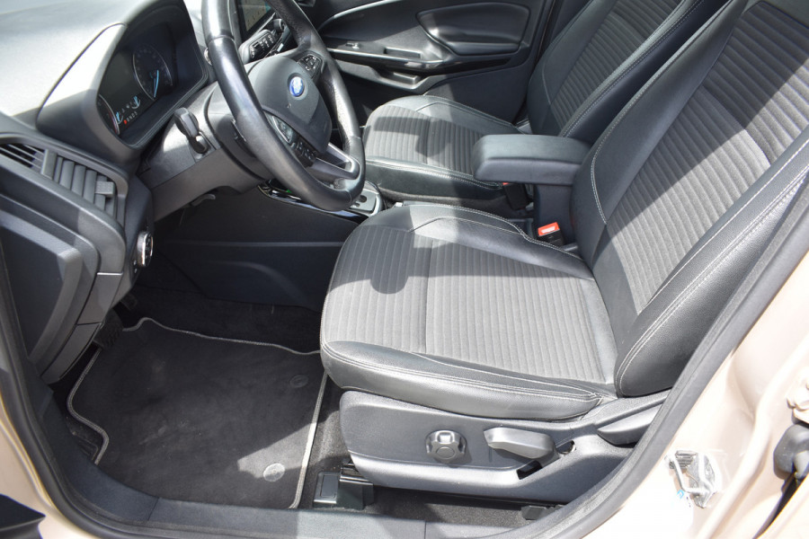Ford EcoSport 1.0 EcoBoost Titanium Automaat / Camera / Carplay / Keyless / Trekhaak / Navi / Winter Pack /