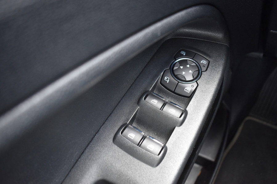 Ford EcoSport 1.0 EcoBoost Titanium Automaat / Camera / Carplay / Keyless / Trekhaak / Navi / Winter Pack /