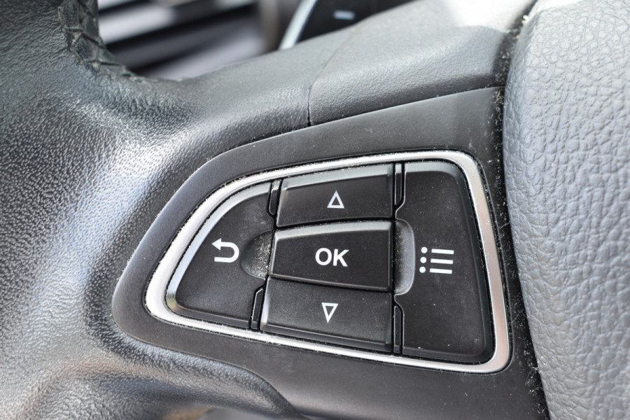 Ford EcoSport 1.0 EcoBoost Titanium Automaat / Camera / Carplay / Keyless / Trekhaak / Navi / Winter Pack /