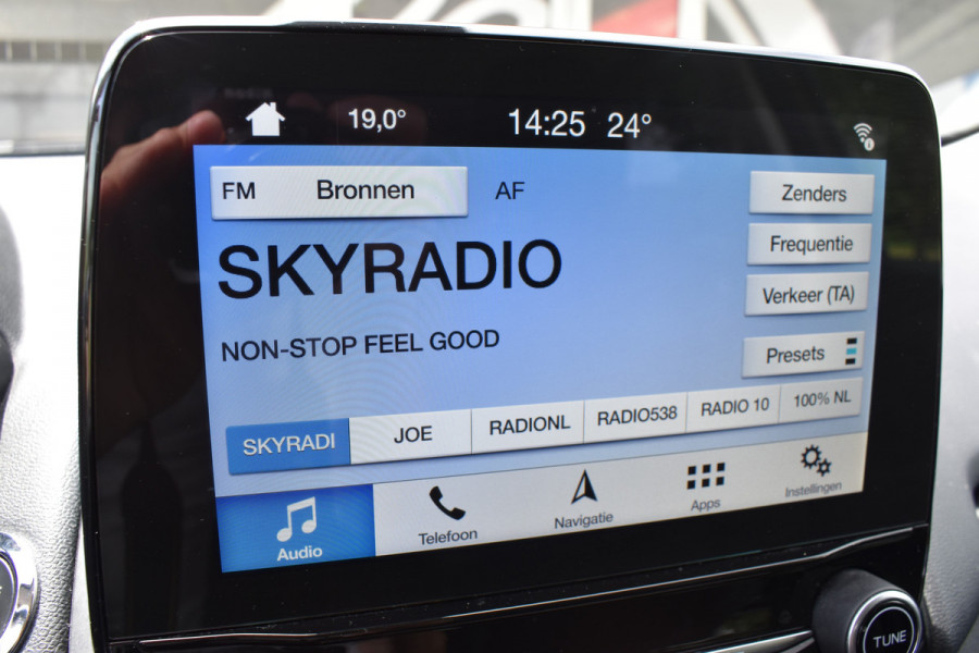 Ford EcoSport 1.0 EcoBoost Titanium Automaat / Camera / Carplay / Keyless / Trekhaak / Navi / Winter Pack /