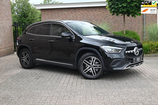 Mercedes-Benz GLA 250 e Progressive 218 PK Dealer o.h Widescreen Camera Elek Klep 18''