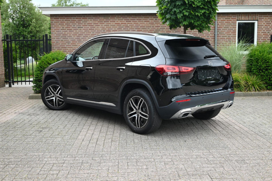 Mercedes-Benz GLA 250 e Progressive 218 PK Dealer o.h Widescreen Camera Elek Klep 18''
