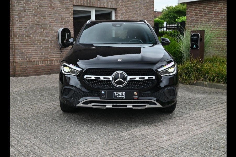 Mercedes-Benz GLA 250 e Progressive 218 PK Dealer o.h Widescreen Camera Elek Klep 18''