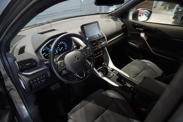 Mitsubishi Eclipse Cross 2.4 PHEV First Edition + HEAD-UP /  360 CAMERA /