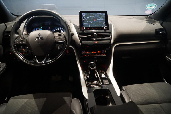 Mitsubishi Eclipse Cross 2.4 PHEV First Edition + HEAD-UP /  360 CAMERA /