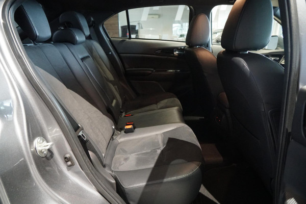Mitsubishi Eclipse Cross 2.4 PHEV First Edition + HEAD-UP /  360 CAMERA /