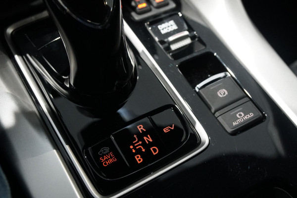 Mitsubishi Eclipse Cross 2.4 PHEV First Edition + HEAD-UP /  360 CAMERA /