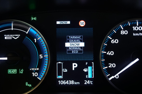 Mitsubishi Eclipse Cross 2.4 PHEV First Edition + HEAD-UP /  360 CAMERA /