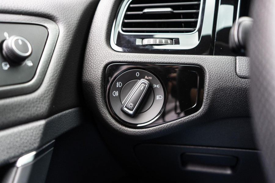 Volkswagen Golf 2.0 TSI GTI Performance Pano / ACC / Camera