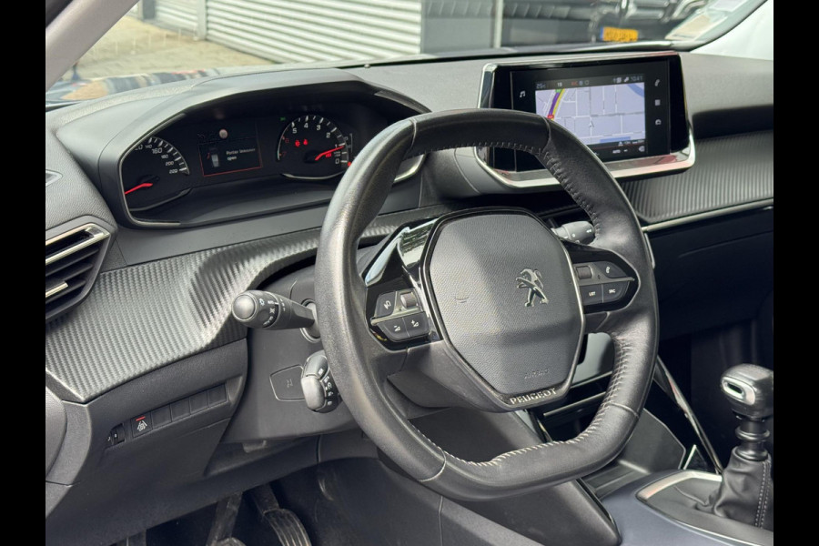Peugeot 2008 1.2 PureTech Allure 131PK - Navigatie I LED/PDC I Achteruitrij camera I Airco I Sport velgen I Dealer onderhouden