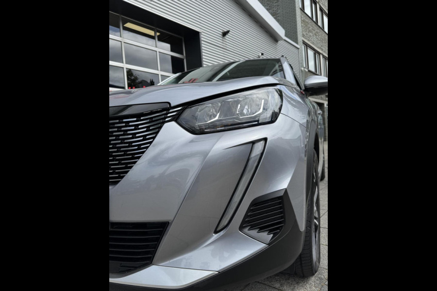 Peugeot 2008 1.2 PureTech Allure 131PK - Navigatie I LED/PDC I Achteruitrij camera I Airco I Sport velgen I Dealer onderhouden