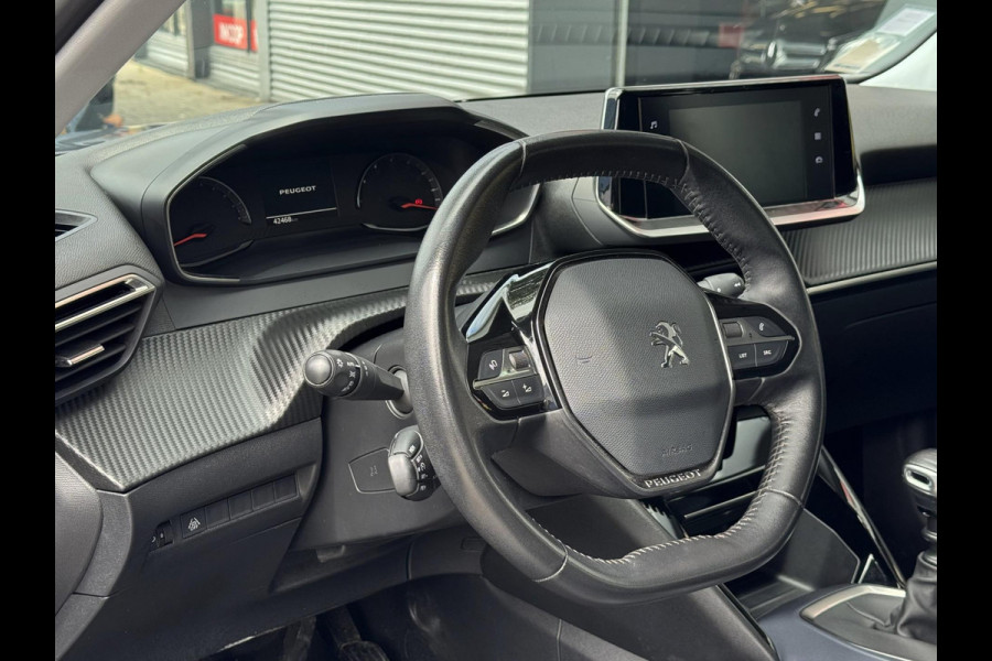 Peugeot 2008 1.2 PureTech Allure 131PK - Navigatie I LED/PDC I Achteruitrij camera I Airco I Sport velgen I Dealer onderhouden