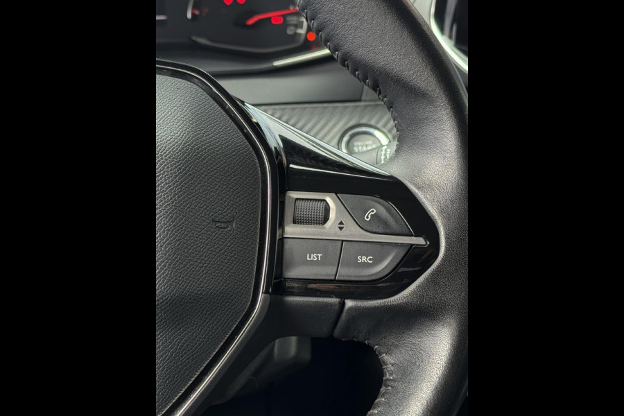 Peugeot 2008 1.2 PureTech Allure 131PK - Navigatie I LED/PDC I Achteruitrij camera I Airco I Sport velgen I Dealer onderhouden