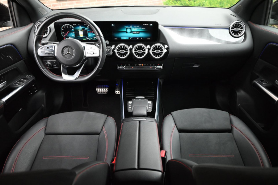 Mercedes-Benz GLA 250 e Business Solution AMG Limited 1e Eig 218 PK Widescreen Sfeerverlichting Camera 19''