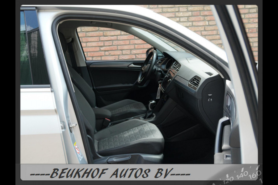 Volkswagen Tiguan 1.5 TSI Face Lift Trekhaak Carplay Navi