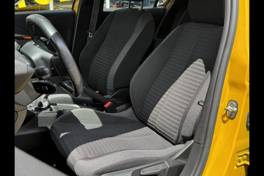 Peugeot 208 1.2 PureTech Active Pack - Apple CarPlay / Navigatie I Airco I LED I PDC I 35.000 KM -Dealer onderhouden