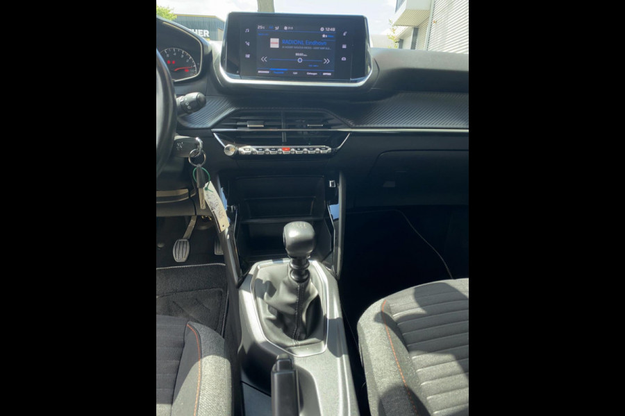 Peugeot 208 1.2 PureTech Active Pack - Apple CarPlay / Navigatie I Airco I LED I PDC I 35.000 KM -Dealer onderhouden