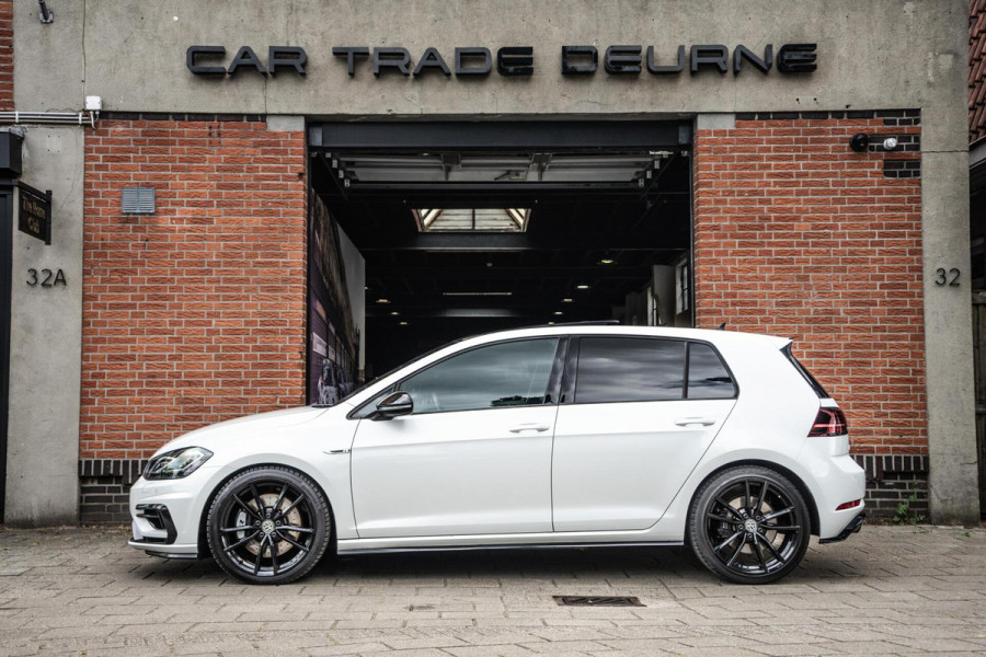 Volkswagen Golf 2.0 TSI 4Motion R Pano / Dyn / DCC