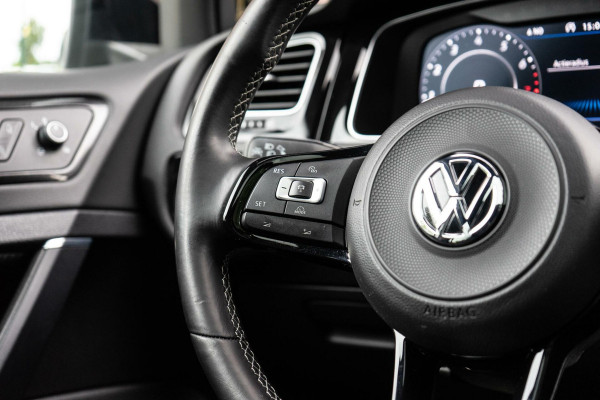 Volkswagen Golf 2.0 TSI 4Motion R Pano / Dyn / DCC