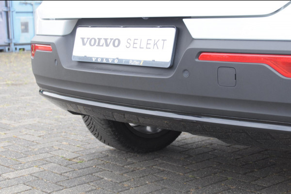 Volvo XC40 232PK Automaat Recharge Ultimate 70 KwH / Trekhaak / Adaptieve cruise control / BLIS / Parkeersensoren met 360 camera / Elektrische stoelen / Apple carplay / elektrische achterklep / Harman kardon audio