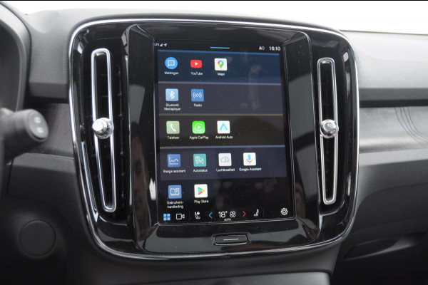 Volvo XC40 232PK Automaat Recharge Ultimate 70 KwH / Trekhaak / Adaptieve cruise control / BLIS / Parkeersensoren met 360 camera / Elektrische stoelen / Apple carplay / elektrische achterklep / Harman kardon audio