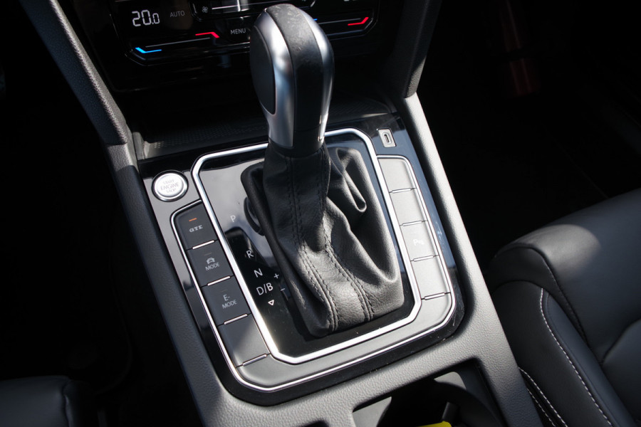 Volkswagen Passat Variant 1.4 TSI PHEV GTE 218 PK Business PHEV, Adap. Cruise Control, Leder, Memory
