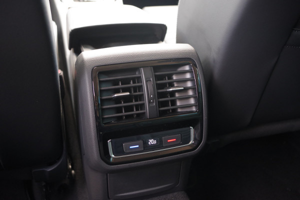 Volkswagen Passat Variant 1.4 TSI PHEV GTE 218 PK Business PHEV, Adap. Cruise Control, Leder, Memory