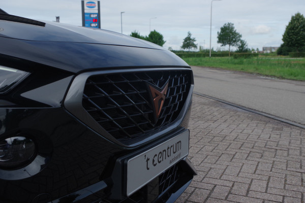 CUPRA Formentor 1.4 e-Hybrid VZ 245 PK Copper Edition PHEV, Carplay, Groot-Navigatie, Adap. Cruise Control