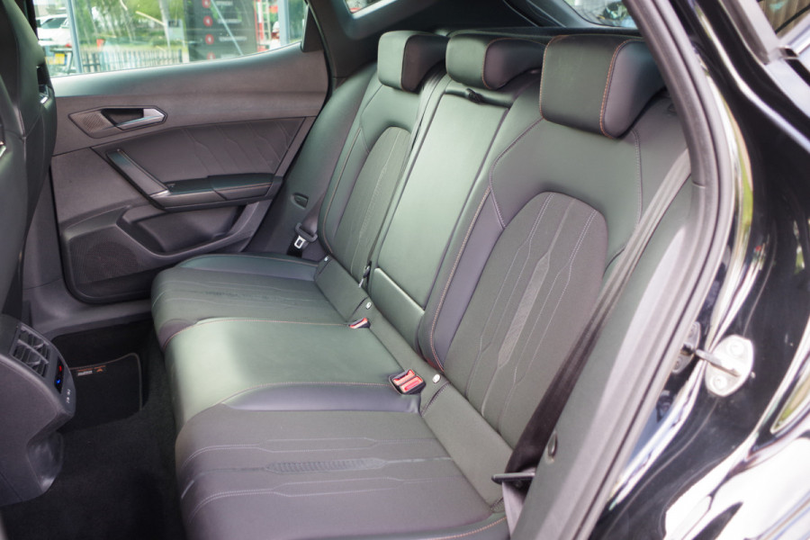 CUPRA Formentor 1.4 e-Hybrid VZ 245 PK Copper Edition PHEV, Carplay, Groot-Navigatie, Adap. Cruise Control