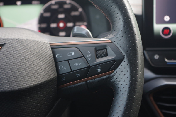 CUPRA Formentor 1.4 e-Hybrid VZ 245 PK Copper Edition PHEV, Carplay, Groot-Navigatie, Adap. Cruise Control