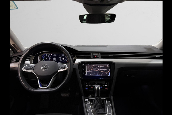 Volkswagen Passat Variant 1.4 TSI Hybride 218PK DSG|Pano|Nardo Grey Trekhaak|Navi|Virtual Cockpit|Carplay