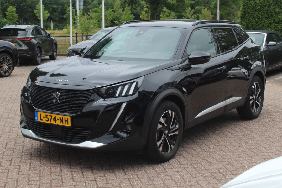 Peugeot e-2008 EV Allure 50 kWh / Camera / Half leder / Virtual Cockpit / 17'' / LED Koplampen / Keyless / Navigatie / Stoelverwarming / Cruise Control