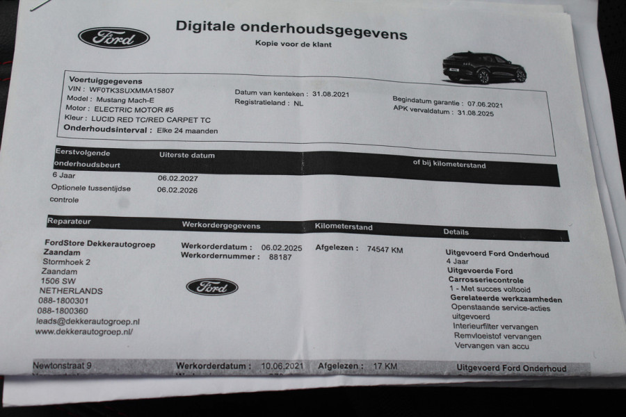 Ford Mustang Mach-E Extended First Edition AWD 98 kWh / Glascoating / Trekhaak / Panoramadak / Camera / Leder / 19'' / B&O / Keyless / DAB / Dodehoek / ACC / Navigatie / Sfeerverlichting / Stoelverwarming