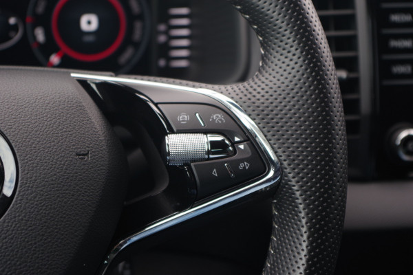 Škoda Karoq 1.5 TSI ACT 150 PK Sportline Bns, Adap. Cruise Control, Camera, Carplay