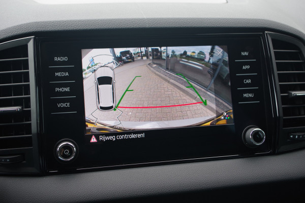 Škoda Karoq 1.5 TSI ACT 150 PK Sportline Bns, Adap. Cruise Control, Camera, Carplay
