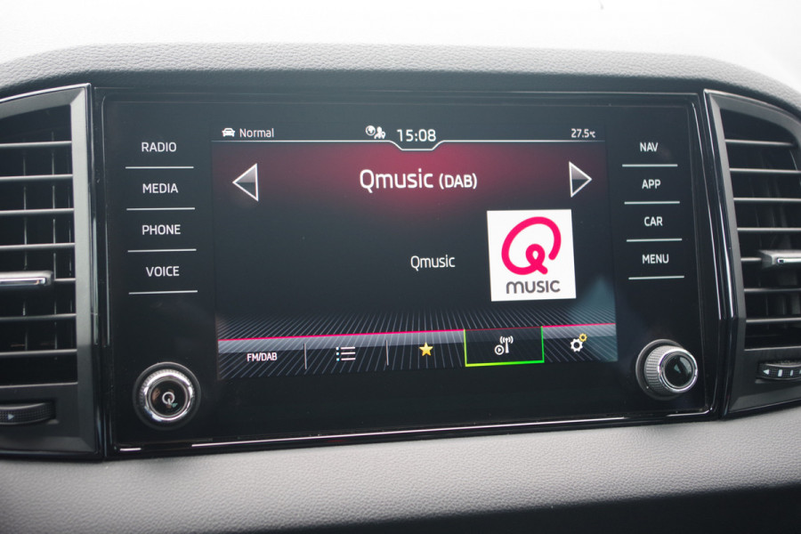 Škoda Karoq 1.5 TSI ACT 150 PK Sportline Bns, Adap. Cruise Control, Camera, Carplay