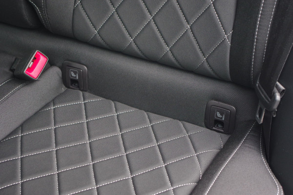 Škoda Karoq 1.5 TSI ACT 150 PK Sportline Bns, Adap. Cruise Control, Camera, Carplay