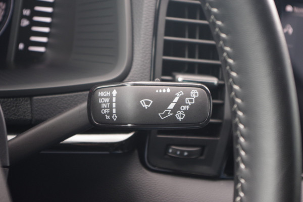 Škoda Karoq 1.5 TSI ACT 150 PK Sportline Bns, Adap. Cruise Control, Camera, Carplay