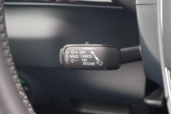 Škoda Karoq 1.5 TSI ACT 150 PK Sportline Bns, Adap. Cruise Control, Camera, Carplay