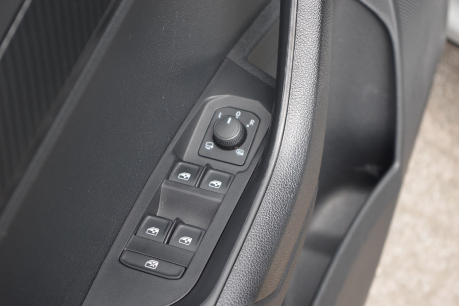 Škoda Karoq 1.5 TSI ACT 150 PK Sportline Bns, Adap. Cruise Control, Camera, Carplay