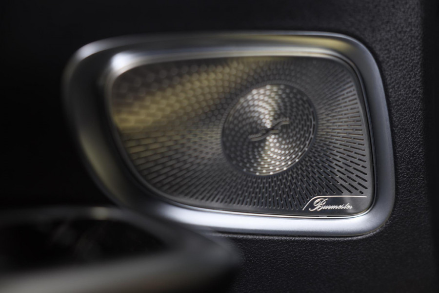 Mercedes-Benz C-Klasse 300 e 4MATIC AMG 63 Look / Acc / Memory / Burmester / Head Up / 360 Camera / Leder / Navi / Led / 20 Inch